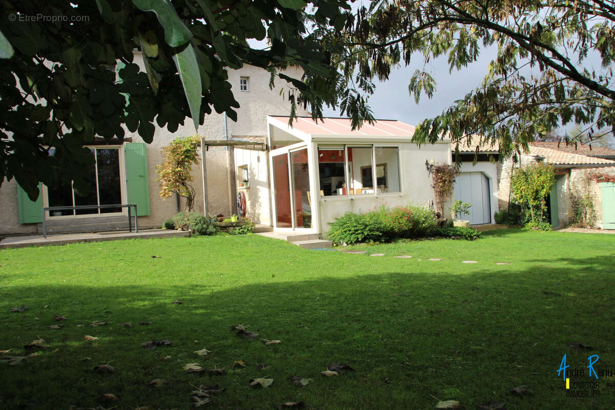 Maison à BARZAN