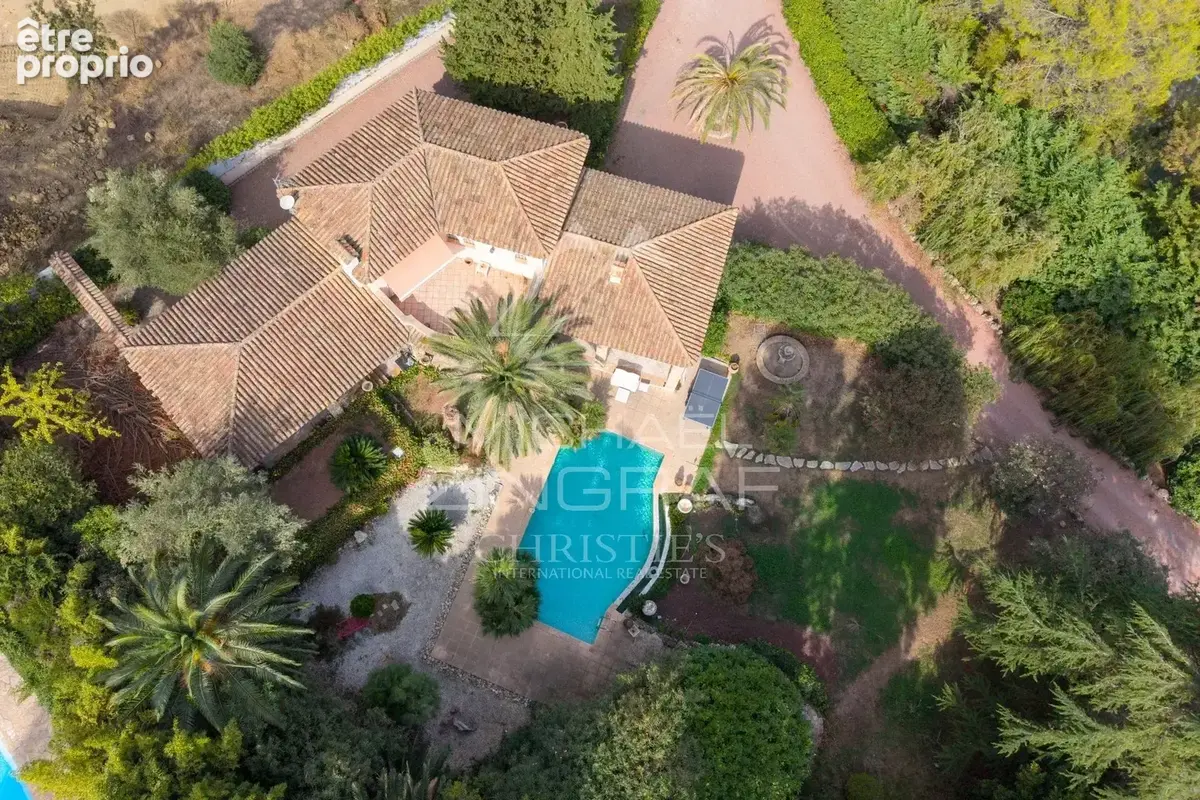 Mougins - Villa provençale sur plus d’un demi-hectare - photo 10
