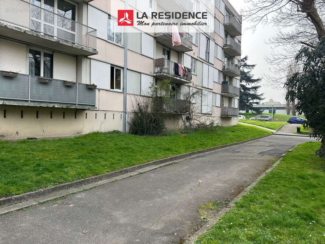 Appartement à ROSNY-SOUS-BOIS