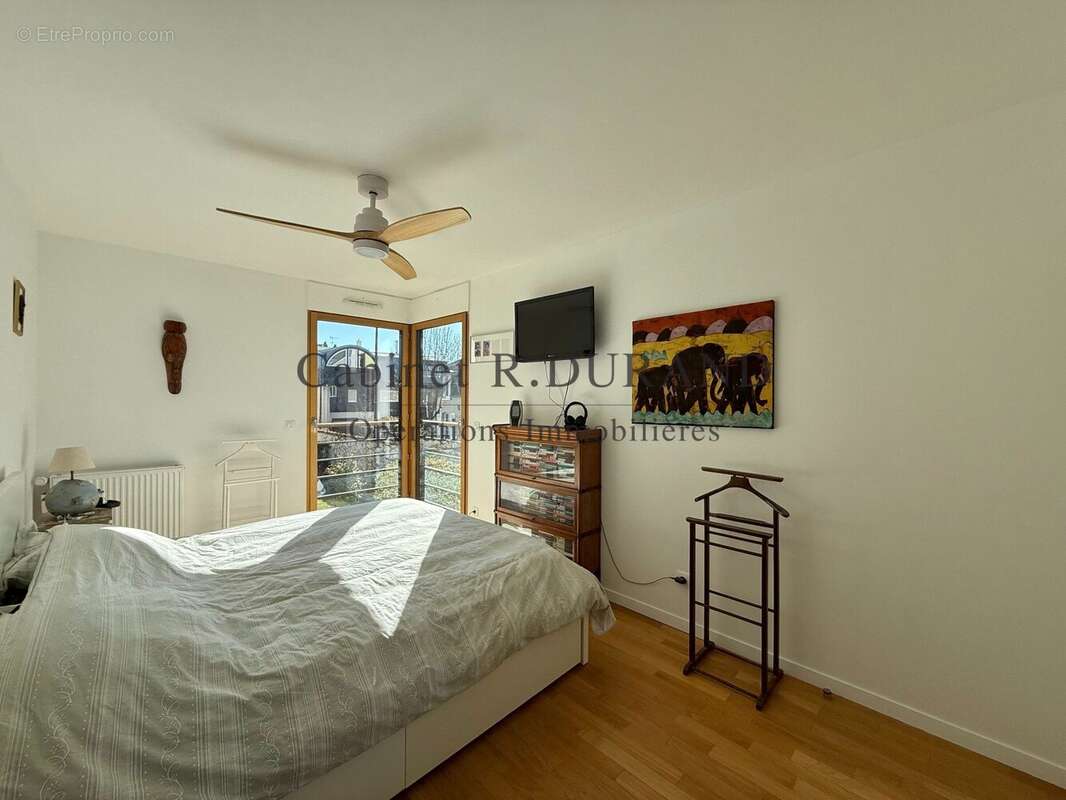 Appartement à COLOMBES
