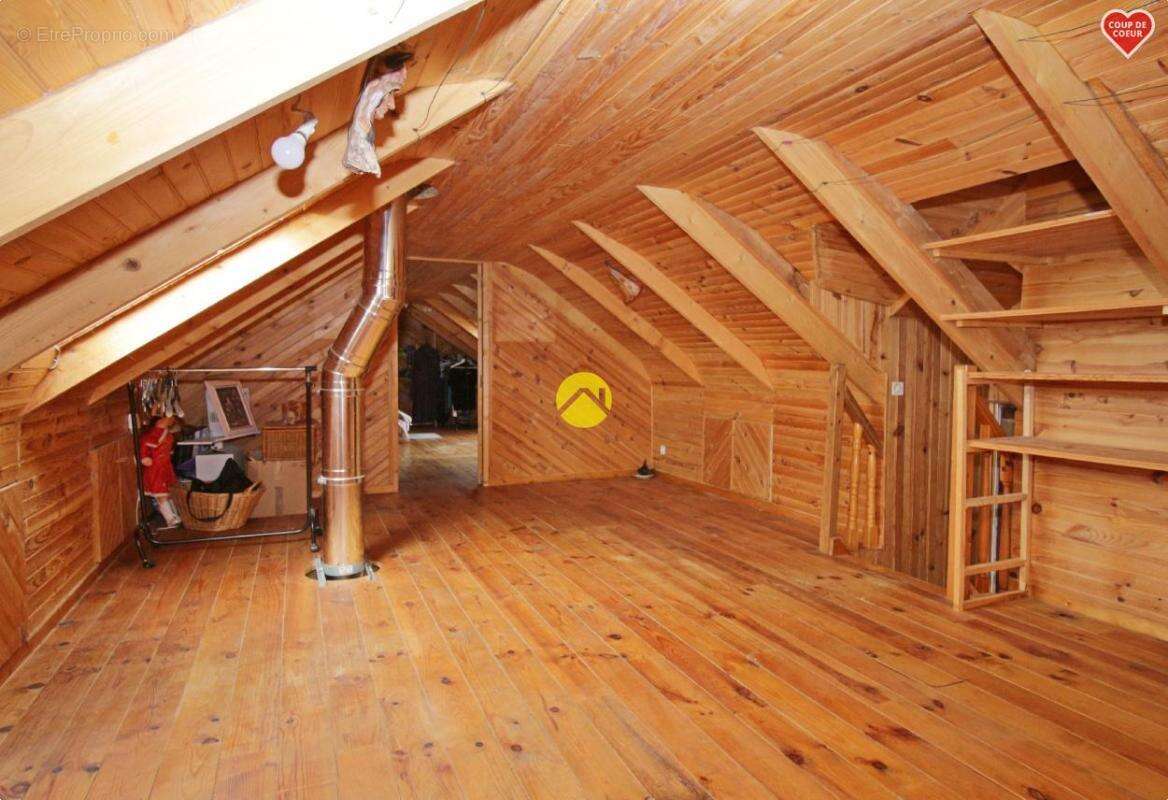 Maison à NERIS-LES-BAINS