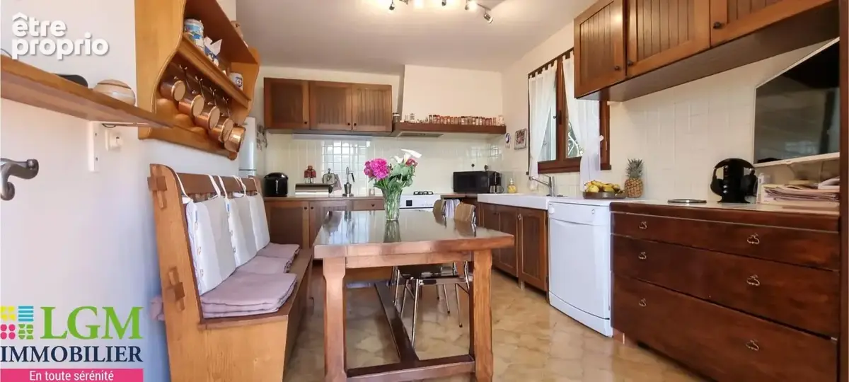 Villa familiale – dépendance – grand terrain arboré – piscine - photo 10
