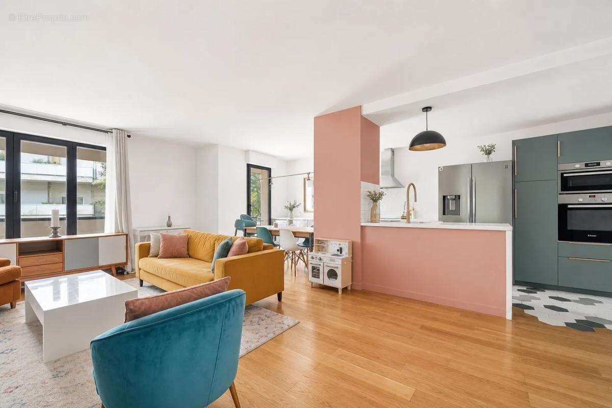 Appartement T3 de 71m² / 2 chambres / 41 m² de séjour / Parking - photo 6