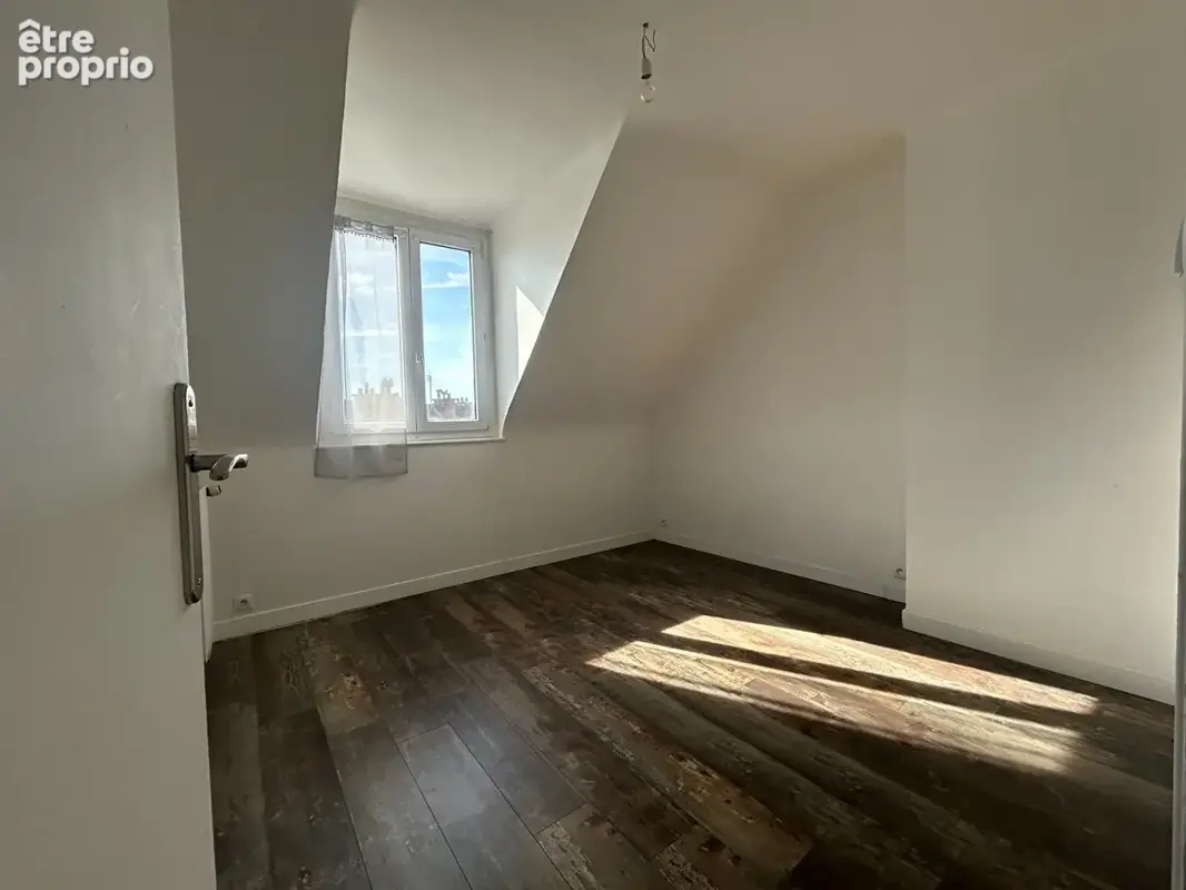 Place de graville - appartement t2 en excellent etat - photo 8