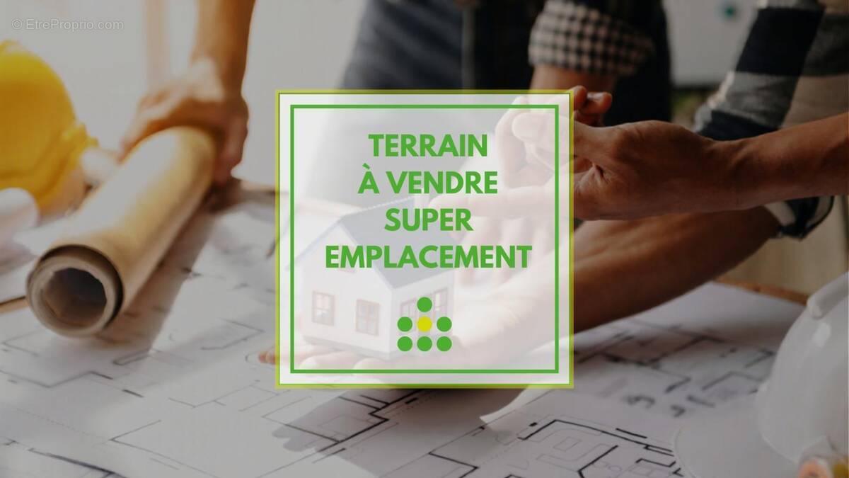 Terrain à SAINT-SORLIN-EN-VALLOIRE