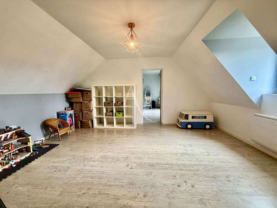 Maison familiale 144,50 m² À 5 minutes de Châteauneuf-en-Thymerais - photo 11