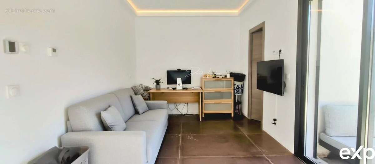 Maison à ROQUEFORT-LES-PINS