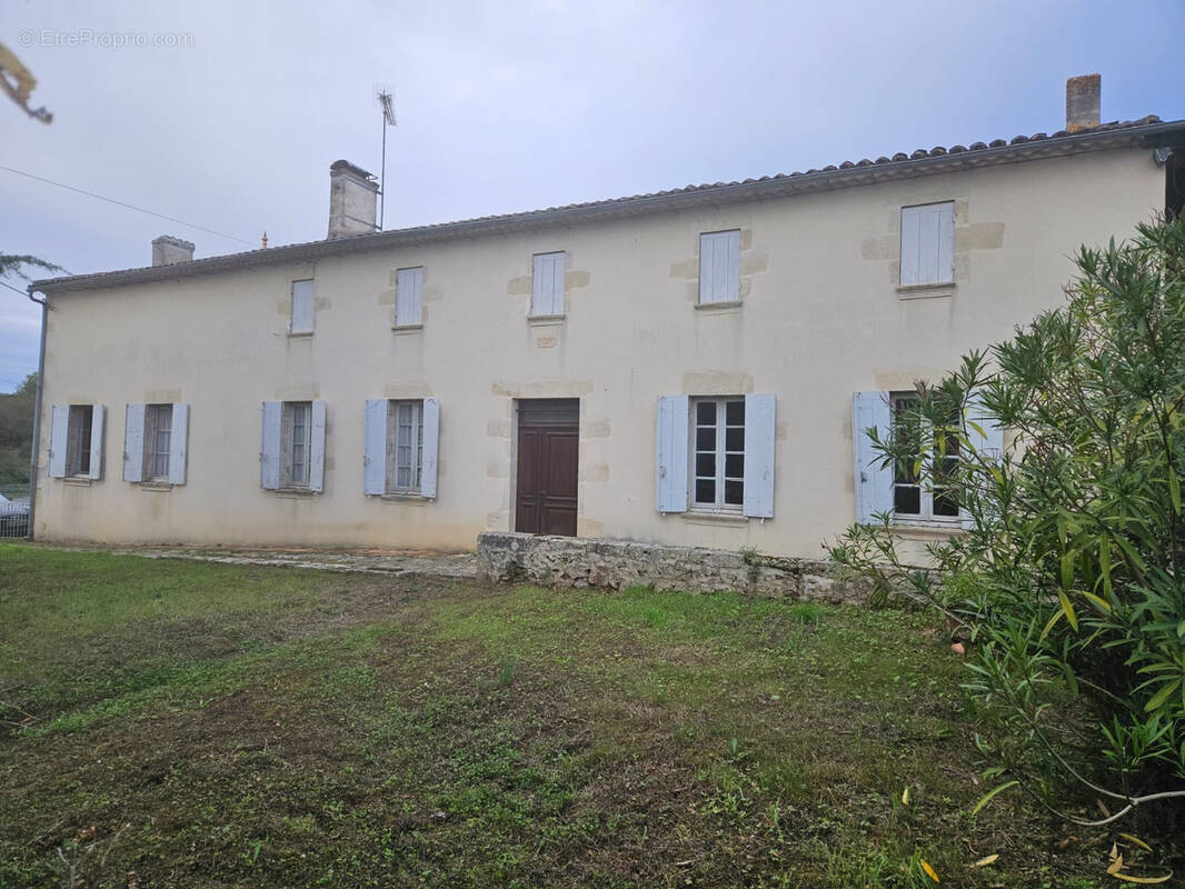 Maison à SAINT-FELIX-DE-FONCAUDE