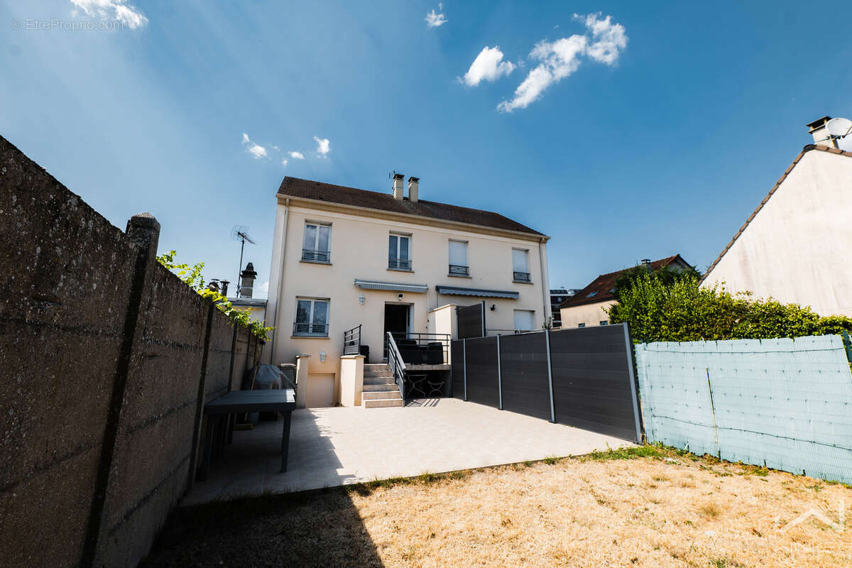 Maison récente avec sous-sol total sans travaux - photo 12
