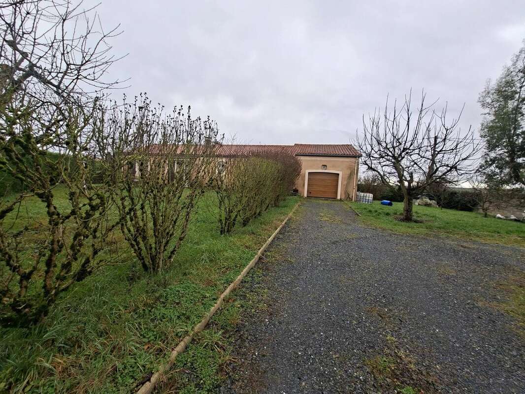 Maison à REALMONT