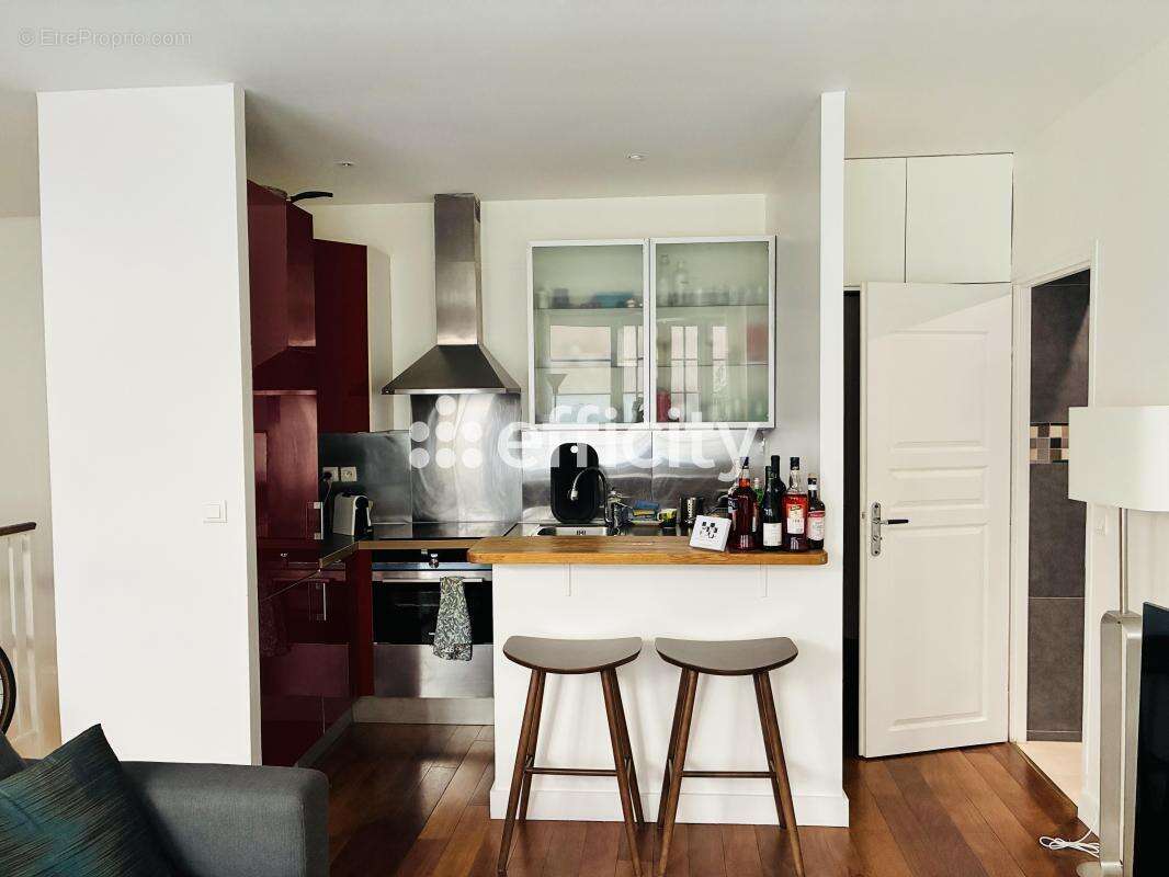 Appartement à PARIS-11E