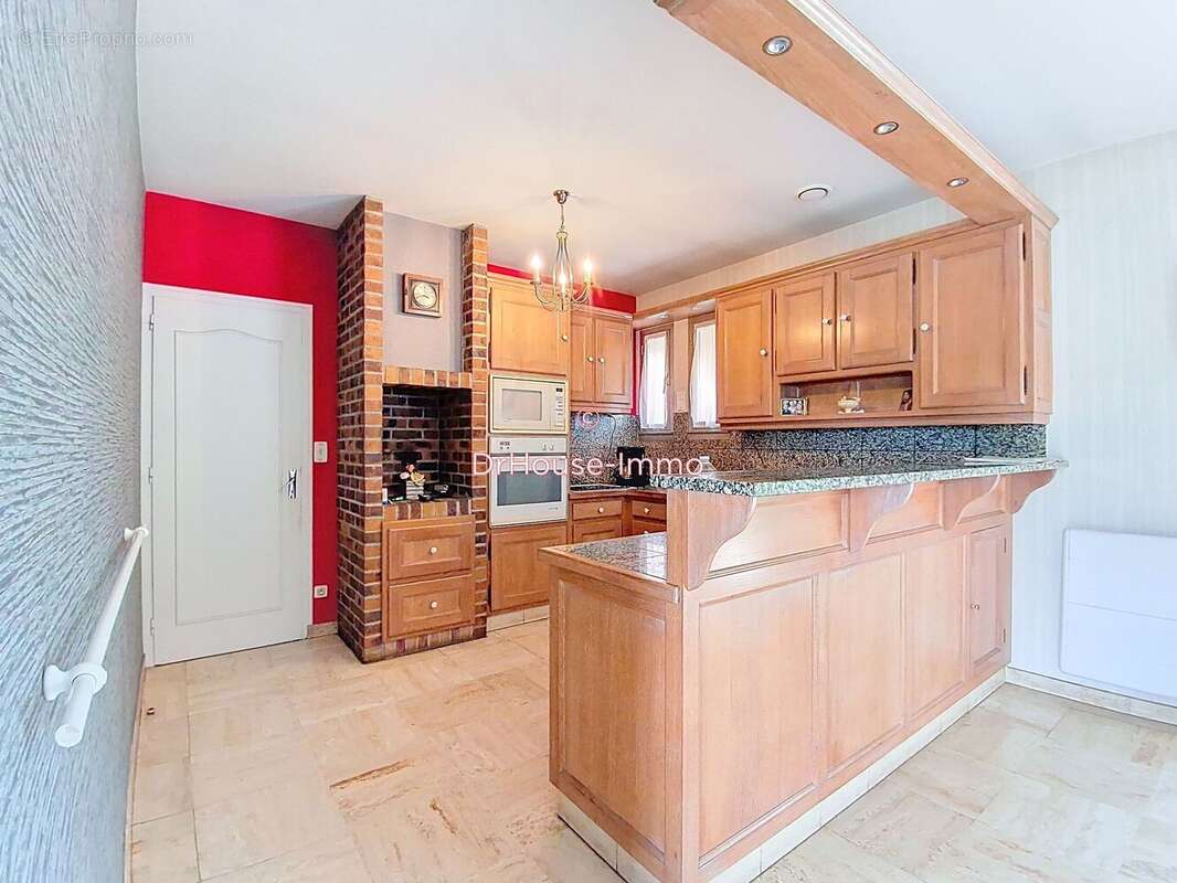 Maison à SAINT-HILAIRE-DU-HARCOUET