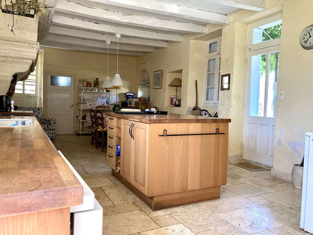 Maison à SAINT-HILAIRE-DES-LOGES