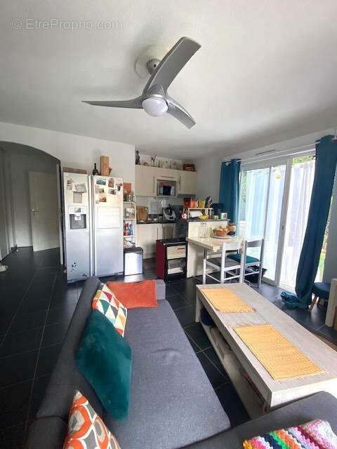 Appartement à PEYRESTORTES