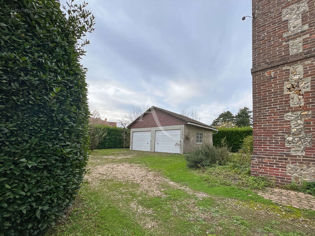 Maison à LE MESNIL-ESNARD