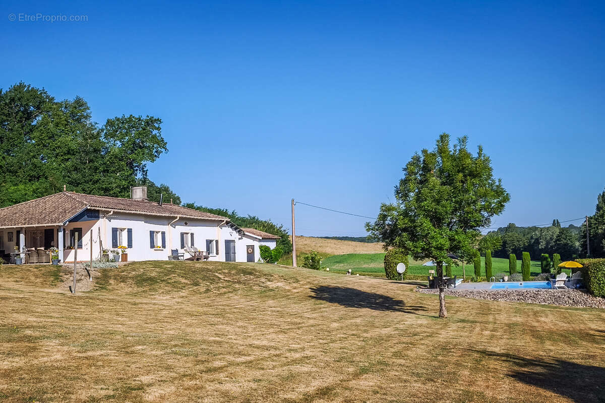 Maison à MOLIERES