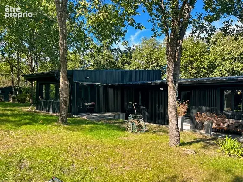 Maison atypique de 100 m² habitable de plain pied sur un terrain clos arboré - photo 2