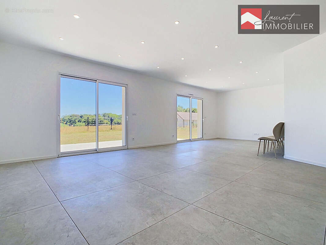 À vendre Villa neuve de plain-pied à BRUAILLES (71500) - photo 4