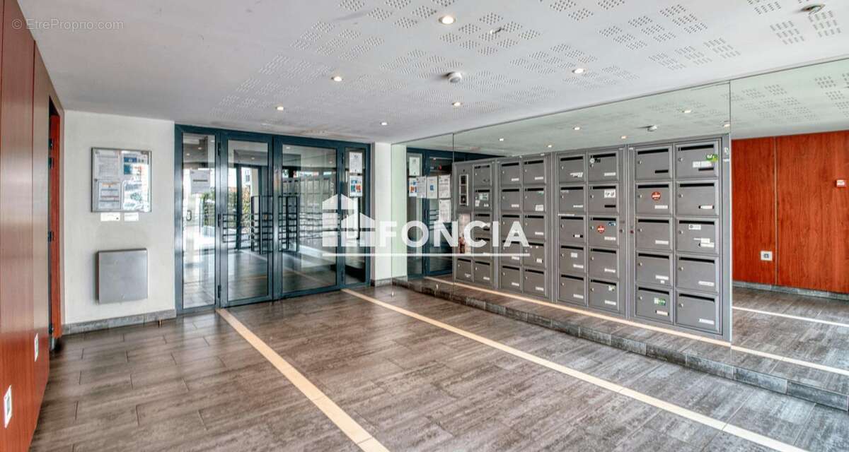 Idéal pour un 1er achat ou un investissement locatif ! Rue de la Senette à Carrières-sous-poissy (78) - Appartement T2 rénové 42 - photo 14