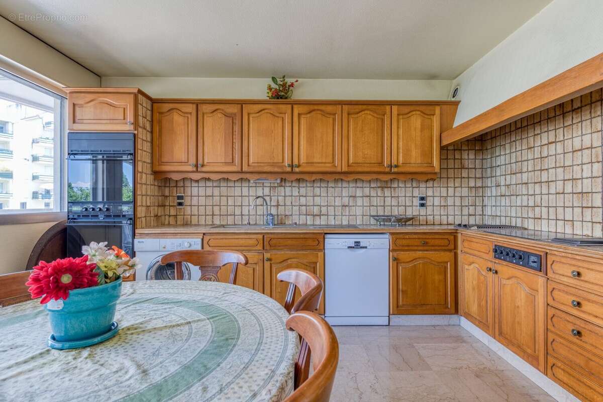 Appartement à EVIAN-LES-BAINS