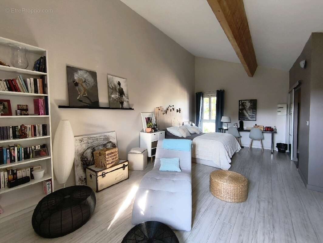 Maison à NESLES-LA-VALLEE