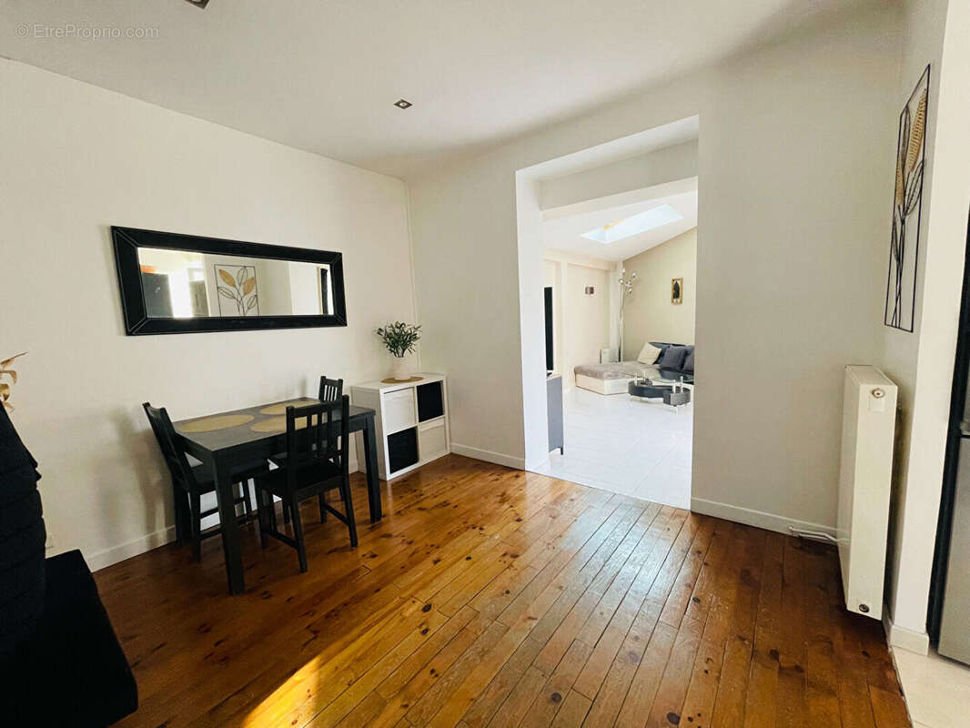 Maison à SARTROUVILLE