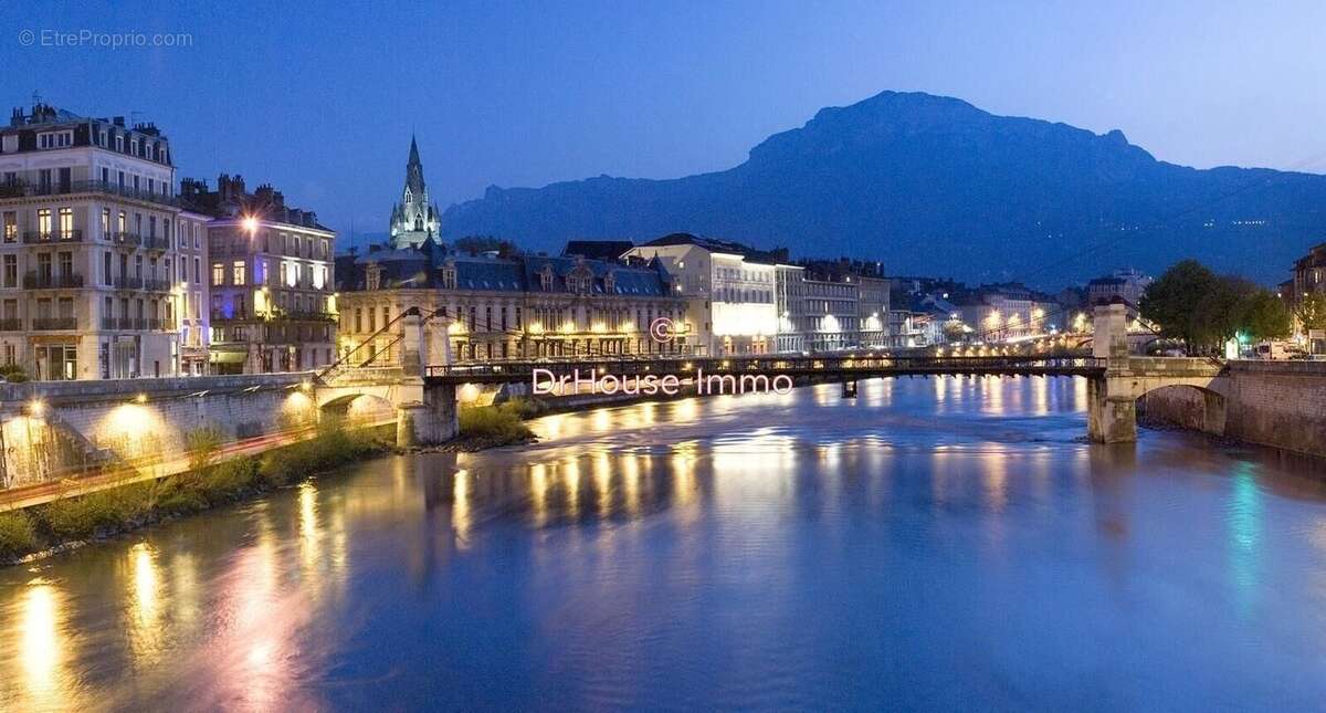 Commerce à GRENOBLE