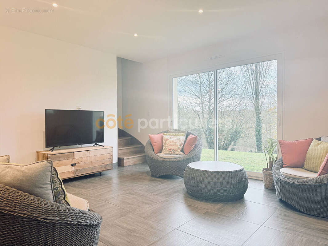 Maison à LA BARRE-DE-SEMILLY