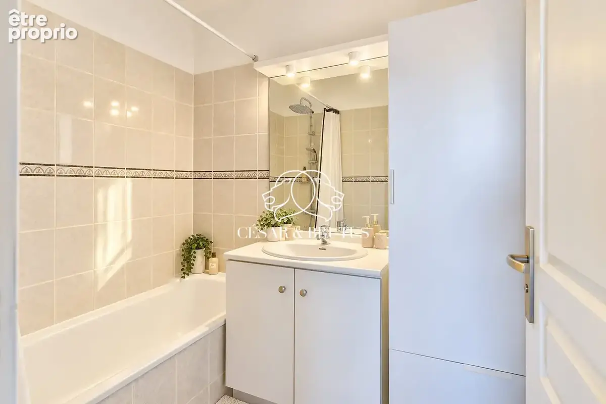 Appartement 3 pièces 67 m² à vendre à Villeurbanne (69100) - photo 7