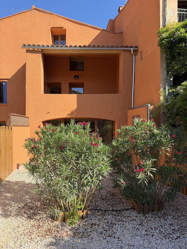 En vente à Collioure : immobilier de prestige : maison avec terrasses jardin et parking - photo 36