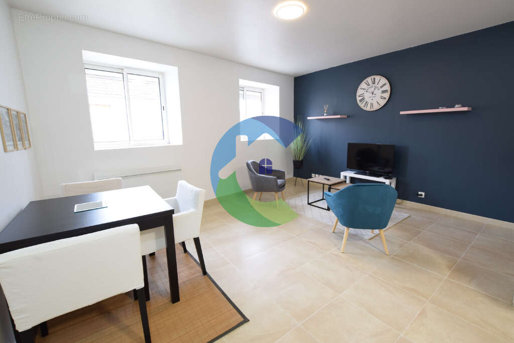 Maison à BALLAINVILLIERS