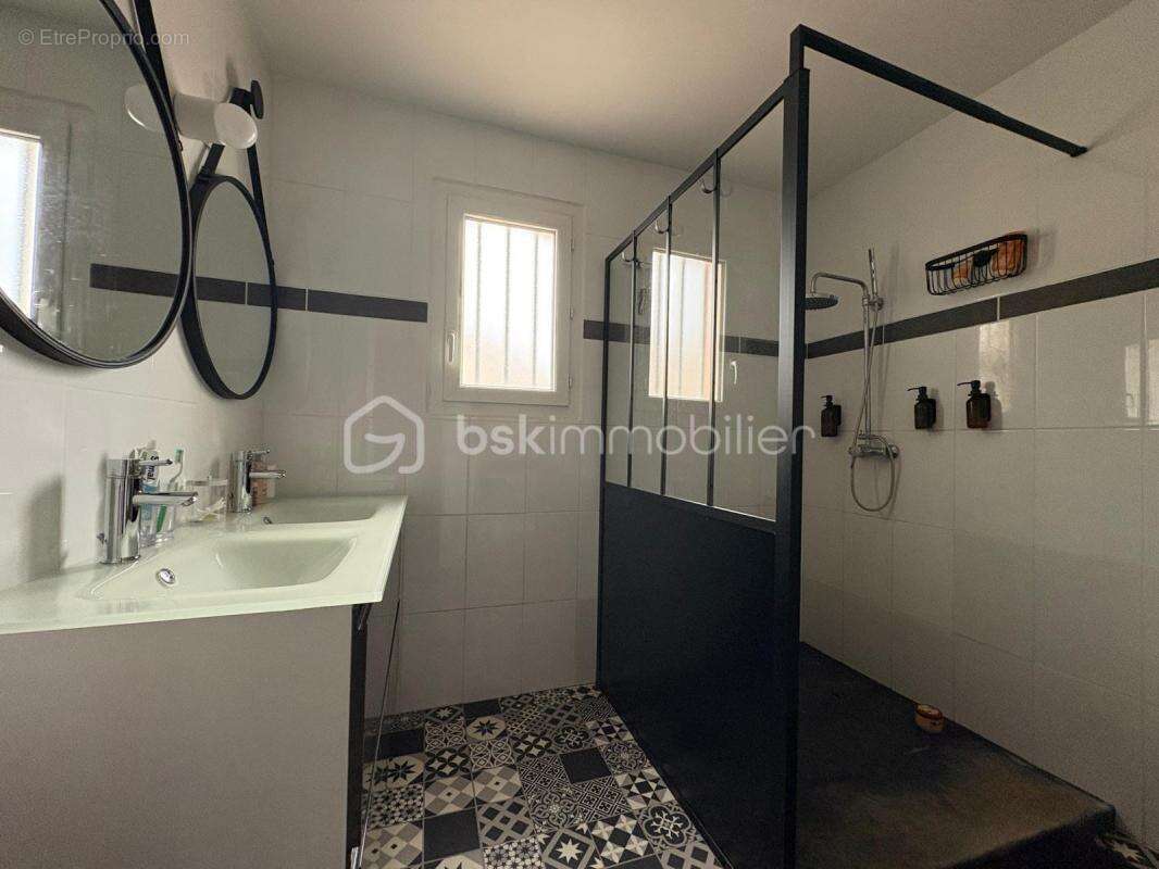 Maison à LE MESNIL-GUILLAUME