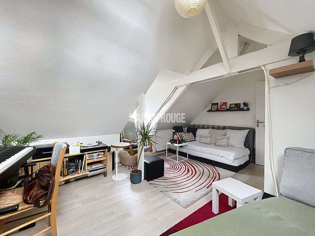 Maison à SAINT-MELOIR-DES-ONDES