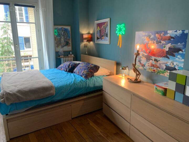 Appartement à MARNES-LA-COQUETTE