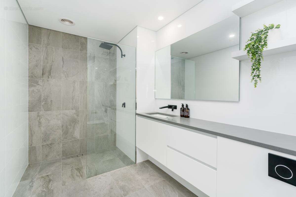 Appartement à ISSY-LES-MOULINEAUX