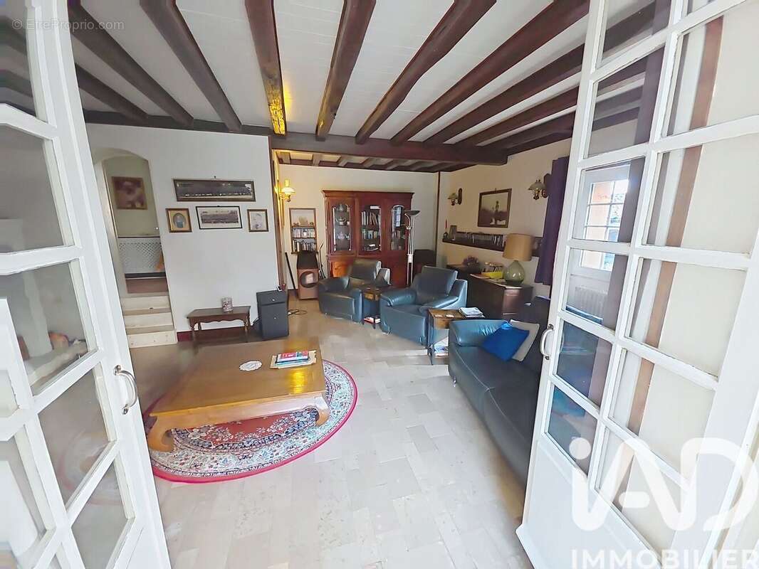 Maison 290 m² à Marthon  - photo 8