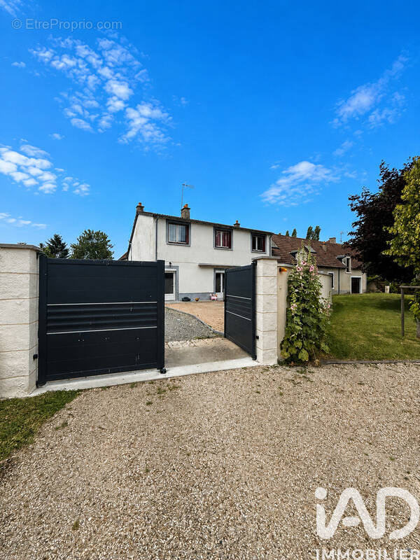 Photo 1 - Maison à CHERY