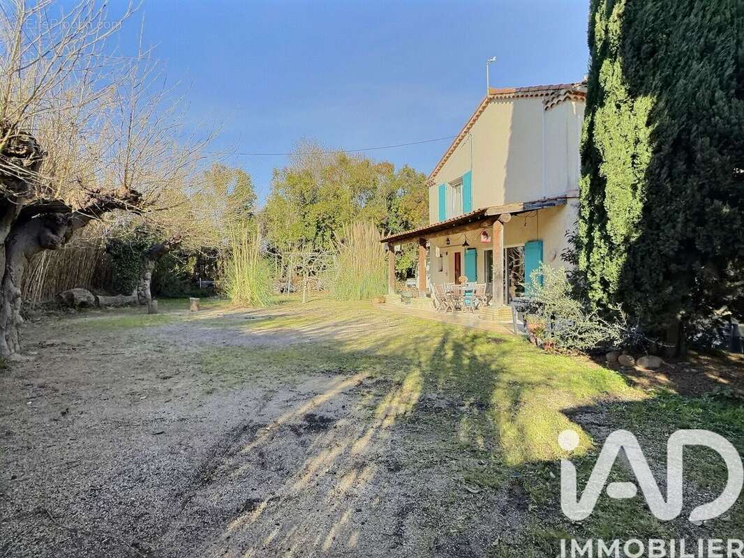 Photo 4 - Maison à ARLES