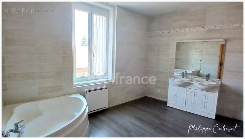 Appartement à OSTRICOURT