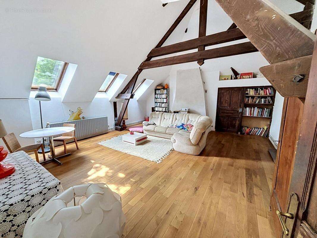 Maison 135 m² à Arpheuilles-Saint-Priest  - photo 11