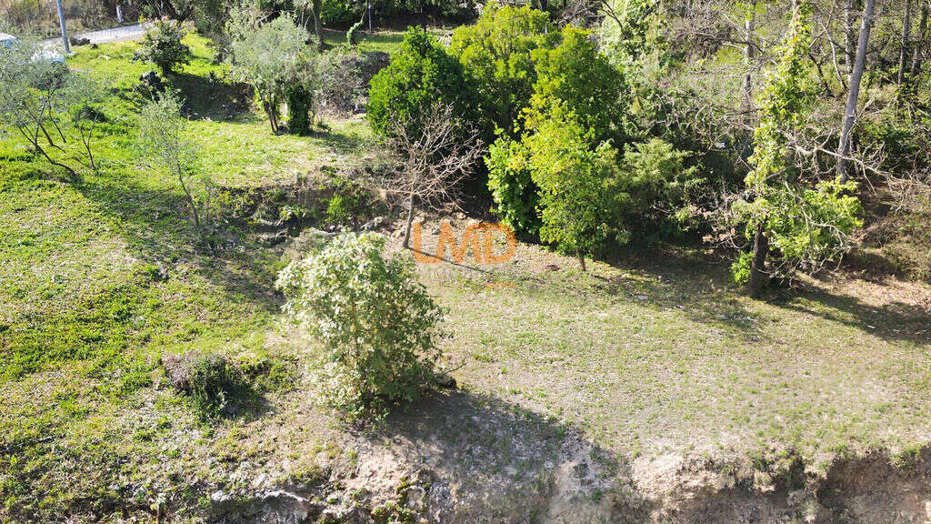 Terrain à FIGANIERES