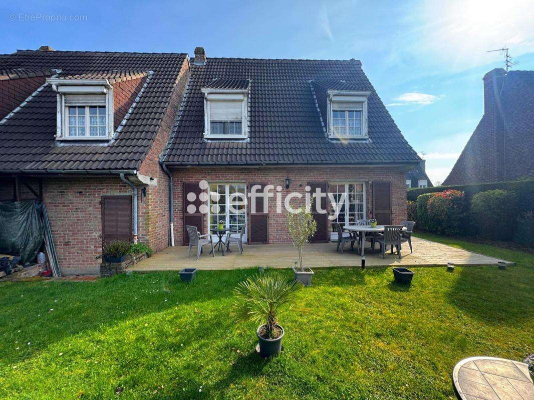 Maison à VENDEVILLE