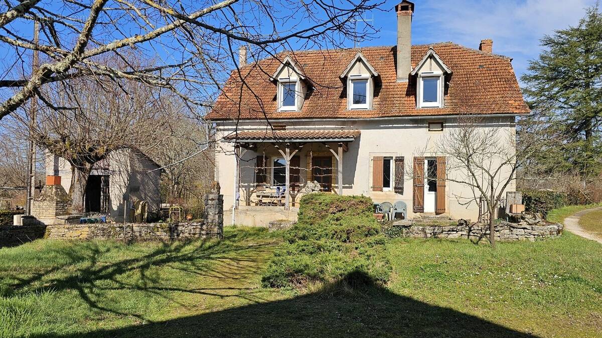 Maison à LIMOGNE-EN-QUERCY