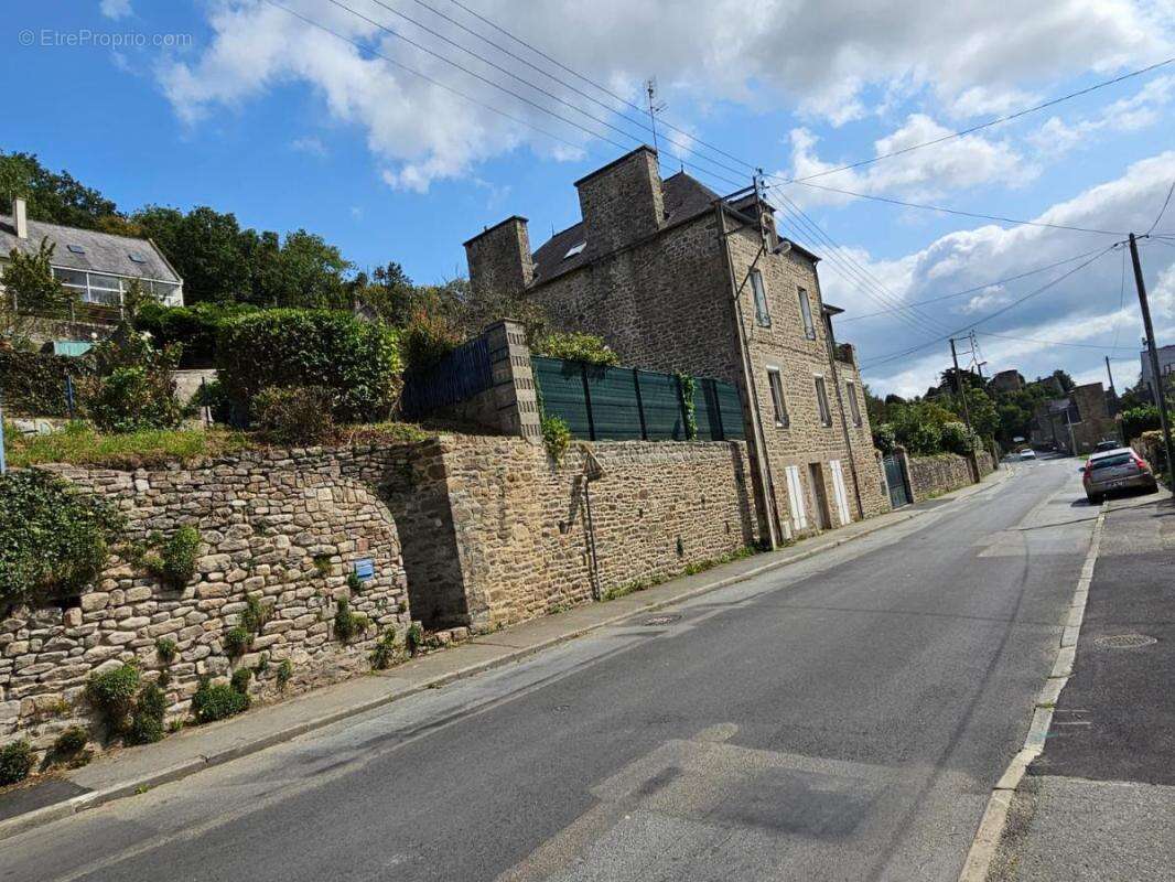 Maison à DINAN