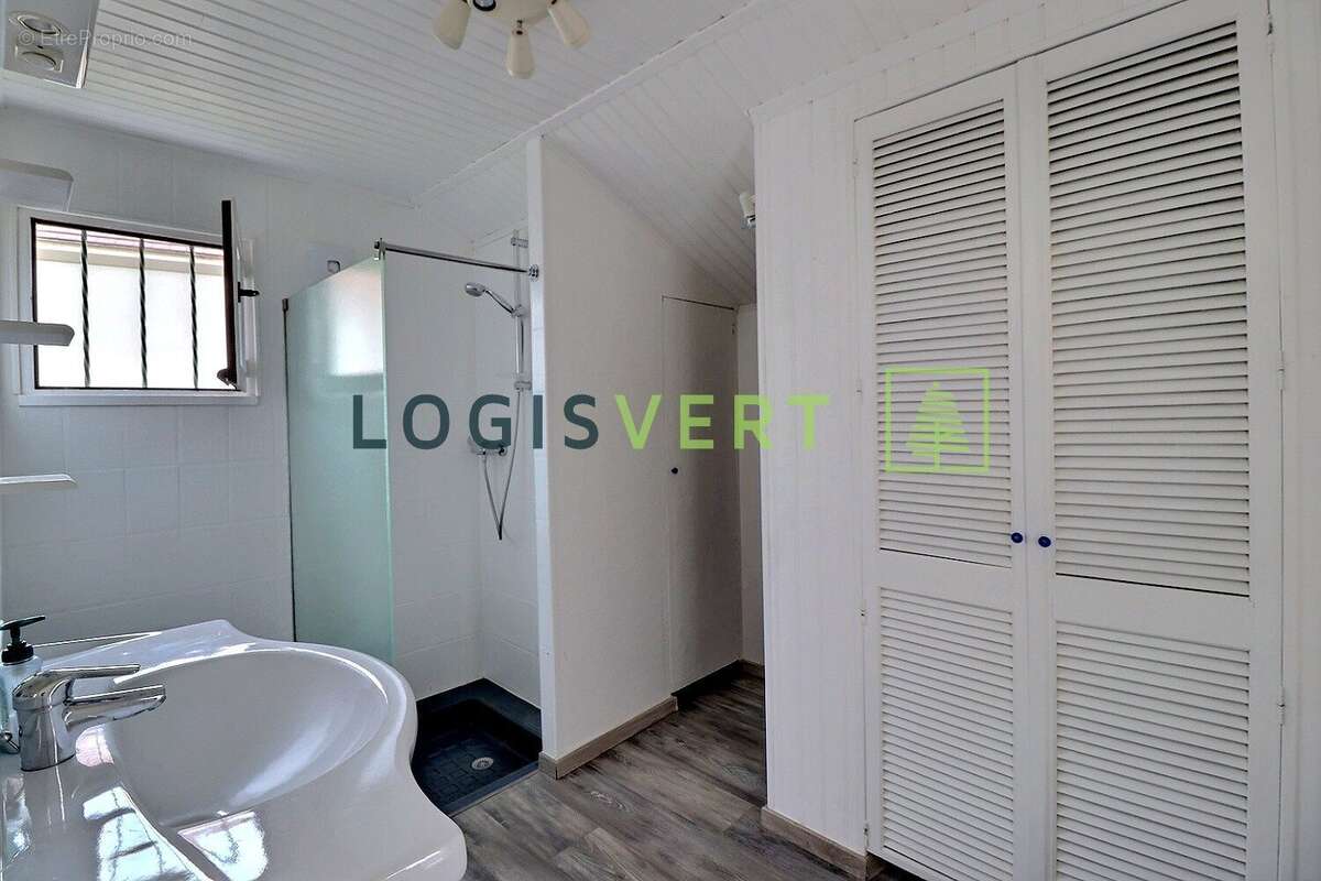 Maison à BURES-SUR-YVETTE