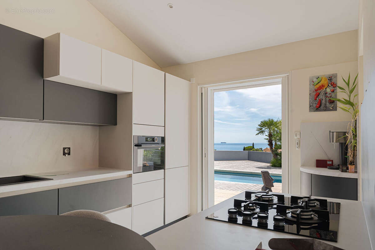 Maison à SAUSSET-LES-PINS