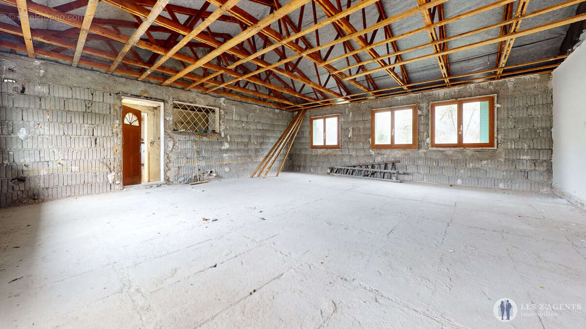 Maison à SAINT-MARTIN-D&#039;HERES