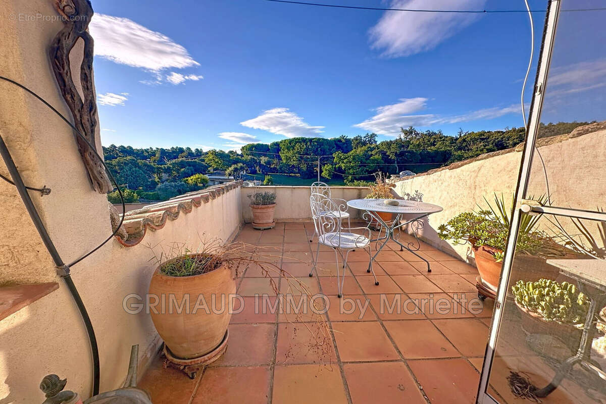 Maison à PLAN-DE-LA-TOUR