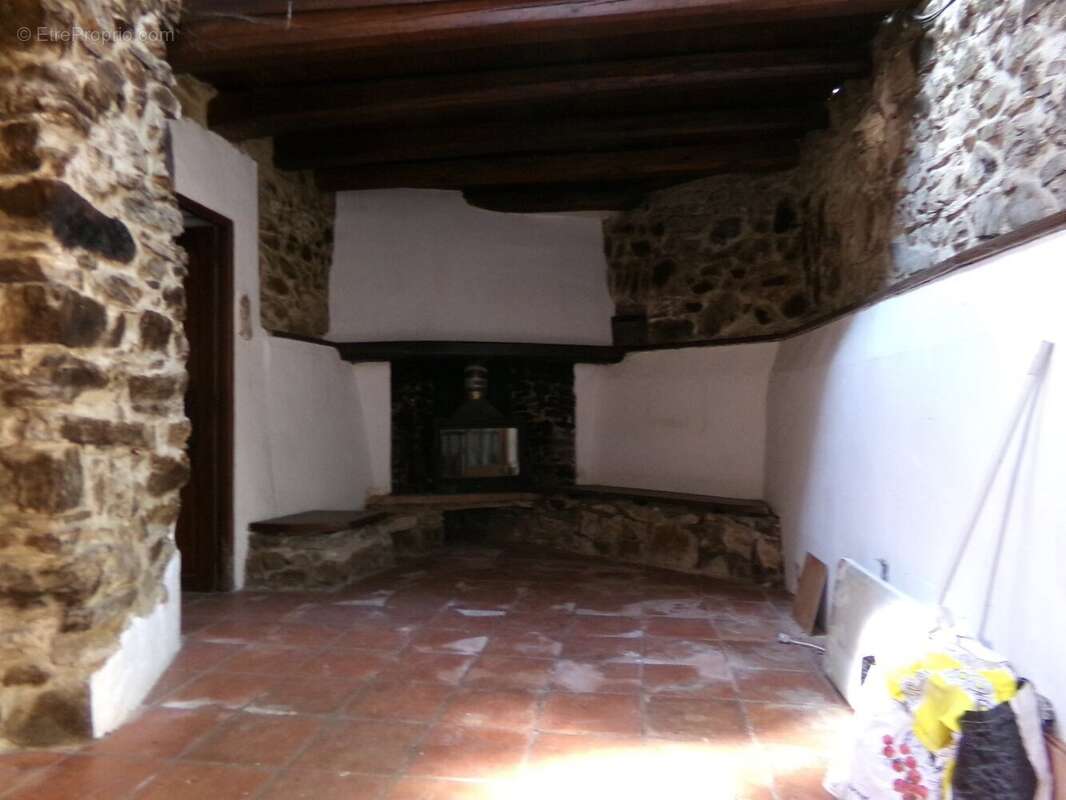 Maison à CAZEDARNES