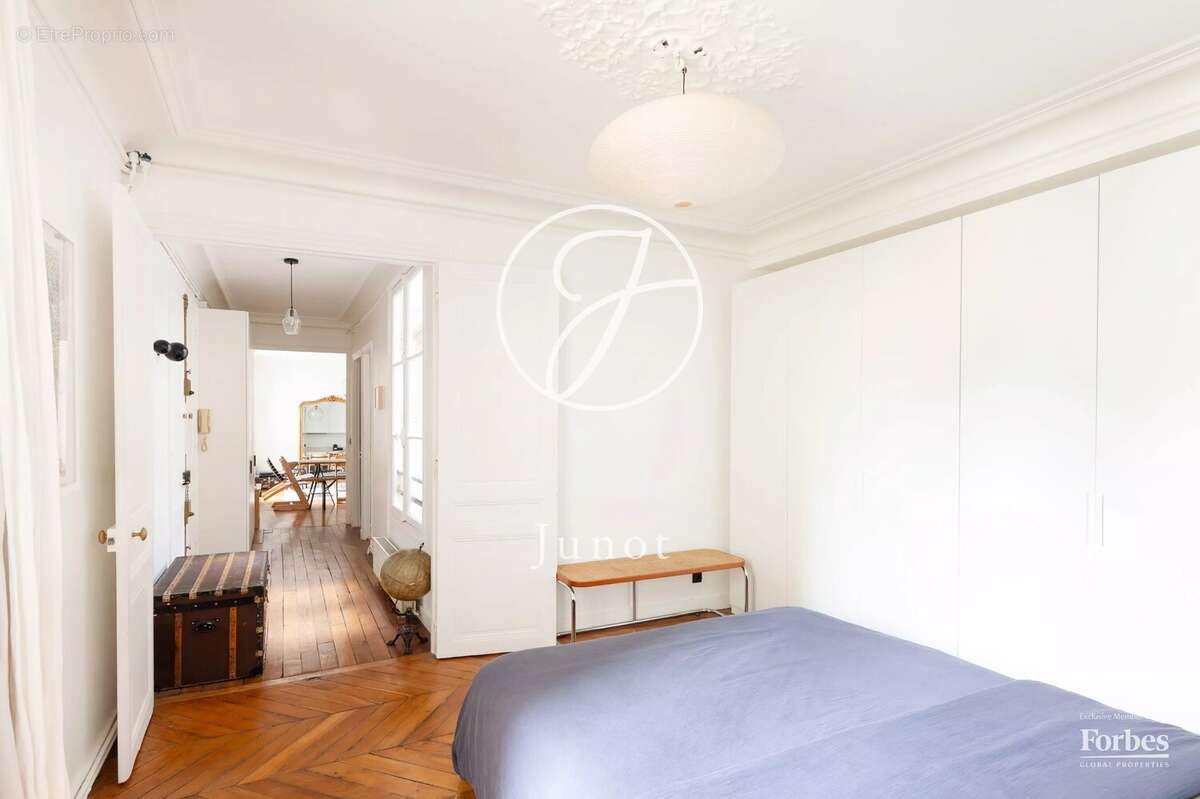 Appartement à PARIS-9E